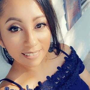 Meet your Posher, Carmela